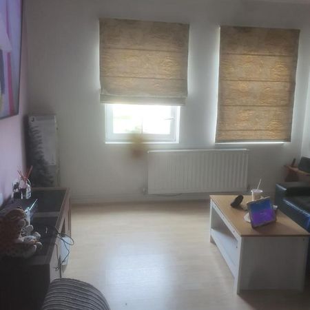 Nice 2 Bed Apartment Londres Extérieur photo
